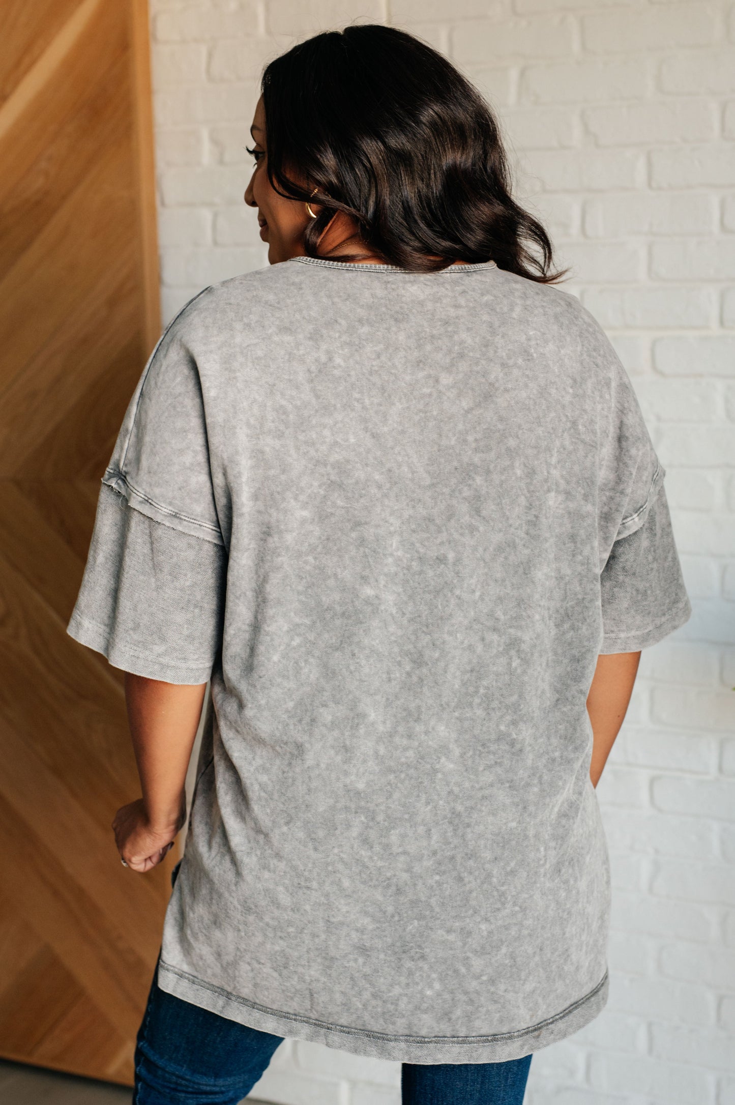 Unbothered Mineral Wash Top in Grey